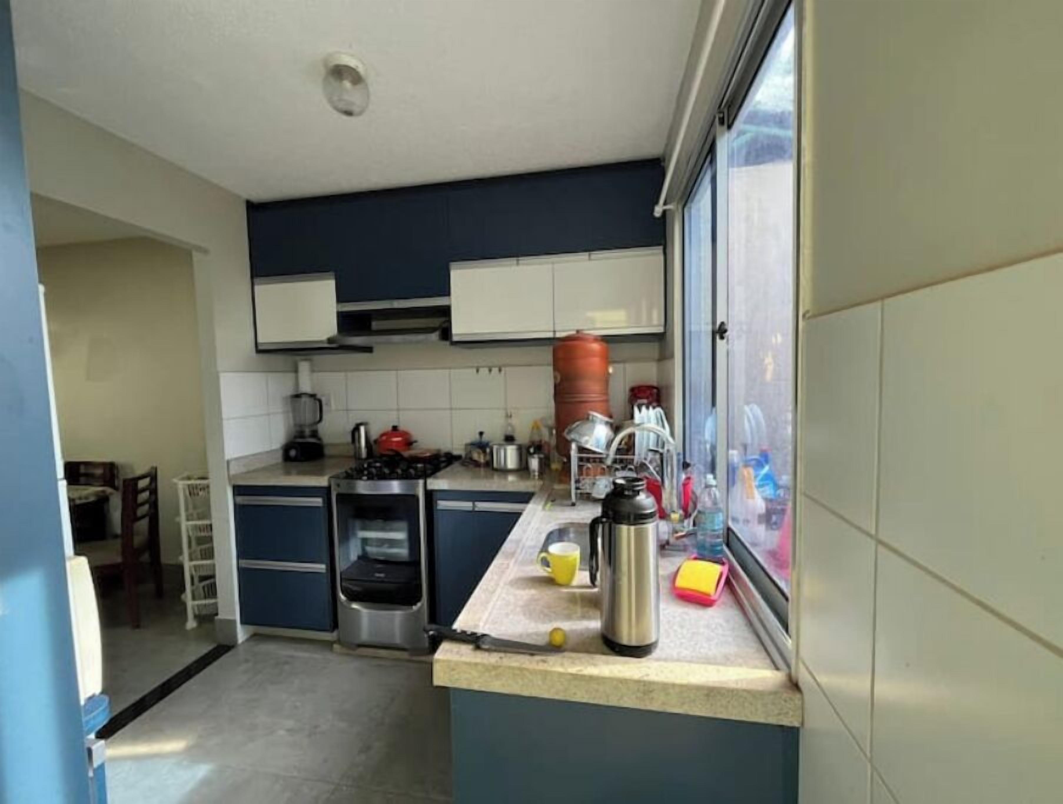 Geladeira, micro-ondas, torradeira, liquidificador