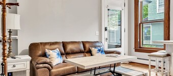 The Grand Mare Alabama | Award Winning Restoration | Sleeps 4 | Free Parking