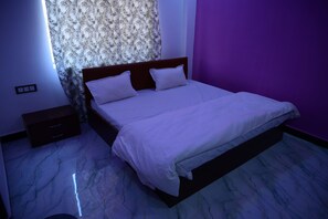 Basic Double Room, Mountain View | Hypo-allergenic bedding, free WiFi, bed sheets - Hotel Moonlight & Restaurant (Sehore)