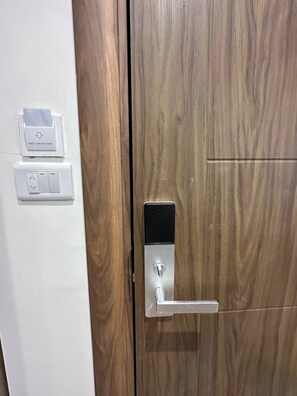 Apartment, 1 Bedroom, Balcony, City View | Property entrance - 1 Antica Jabalal-lwebdeh (Amman)