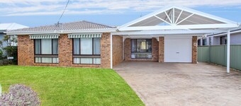 Charming 3 bedroom Family & Pet Friendly Home in Shoalhaven Heads