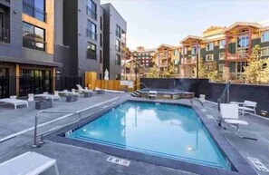 Beheizter Pool