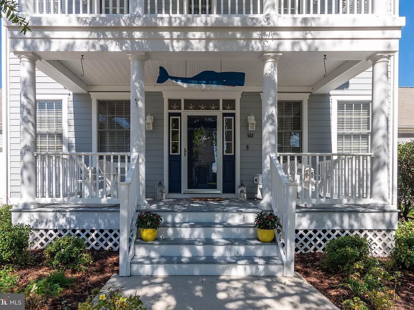 Spacious 4-bedroom 3 Bath Victorian Style Home at "The Bear Trap Dunes Resort"