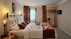 Honeymoon Double Room | Free WiFi - Aim Bozcaada (Bozcaada)