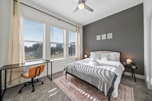 2 bedrooms, desk, iron/ironing board, free WiFi