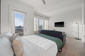 1 bedroom, desk, iron/ironing board, free WiFi