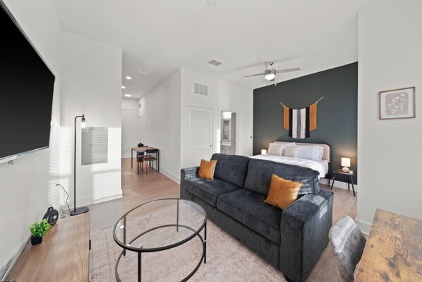 1 bedroom, desk, iron/ironing board, free WiFi