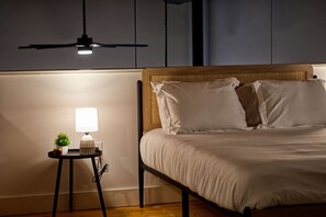 2 bedrooms, desk, iron/ironing board, WiFi - Stylish, Roomy 2BD Loft | Pool | 5 mins to DT GVL (Greenville)
