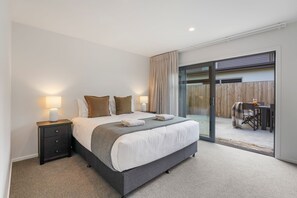 4 bedrooms, iron/ironing board, free WiFi
