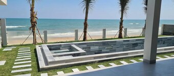TerraCotta Beachfront Villa Phan Thiet

