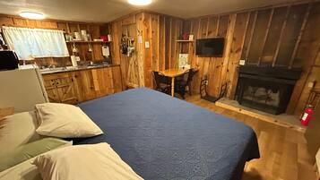 WiFi, bed sheets