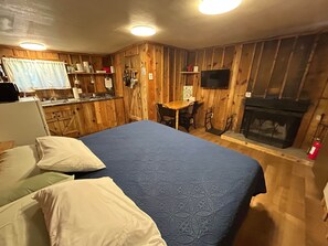 WiFi, bed sheets - Cabin #9 - Studio with fireplace (Gila County)