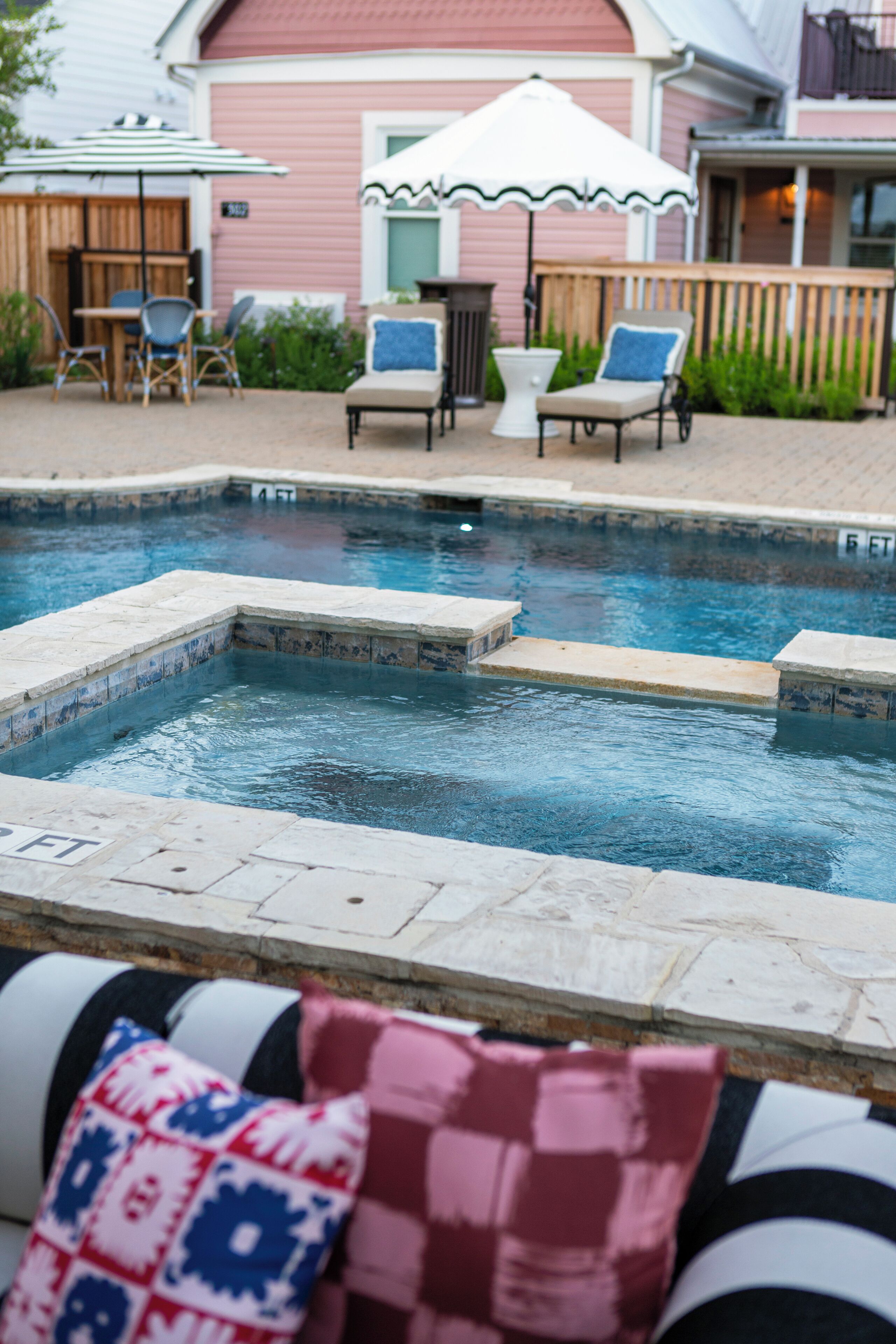 Seasonal outdoor pool, open 7:00 AM to 10:00 AM, pool umbrellas