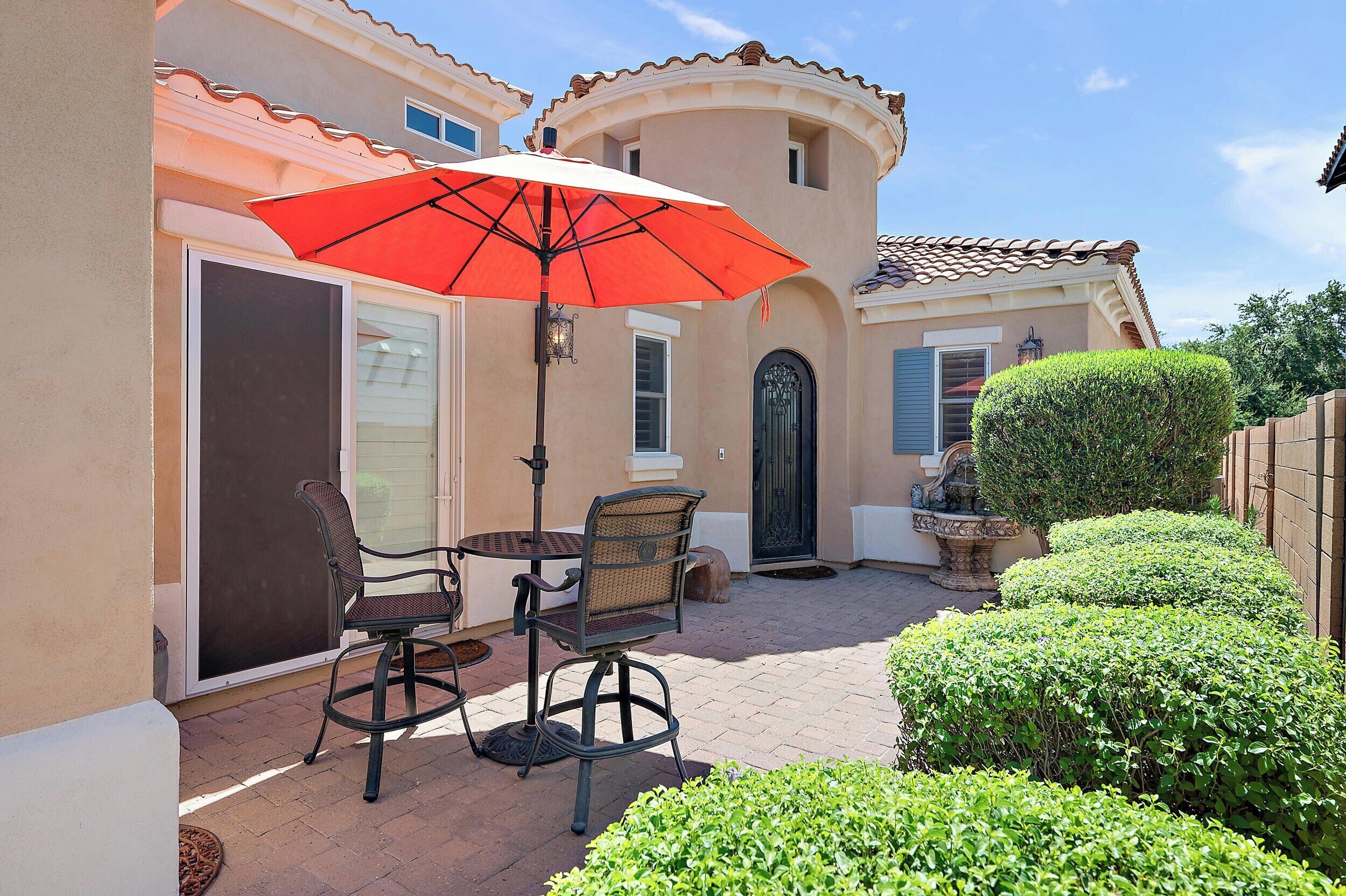 Luxe Tuscany Vila in the heart of the South chandler