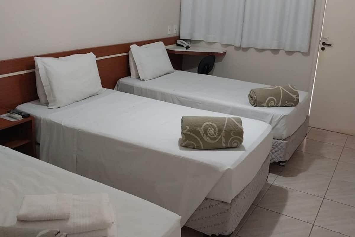 Superior Triple Room | Laptop workspace, soundproofing, free WiFi