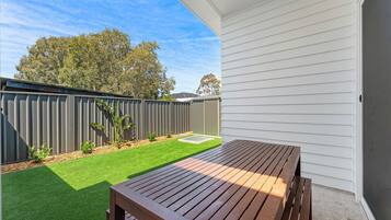 Tempat makan outdoor