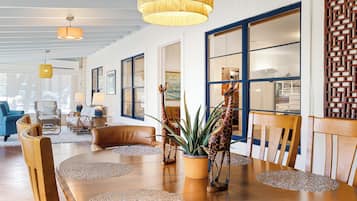 House, 3 Bedrooms, Private Pool, River View | Dining room