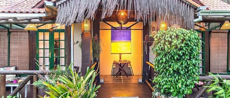 Loft Premium com Varanda - Pousada Rosa da Praia | Servizio della camera