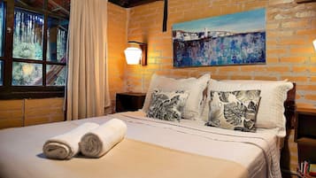 Loft Design - Pousada Rosa da Praia | 1 bedroom, premium bedding, individually decorated