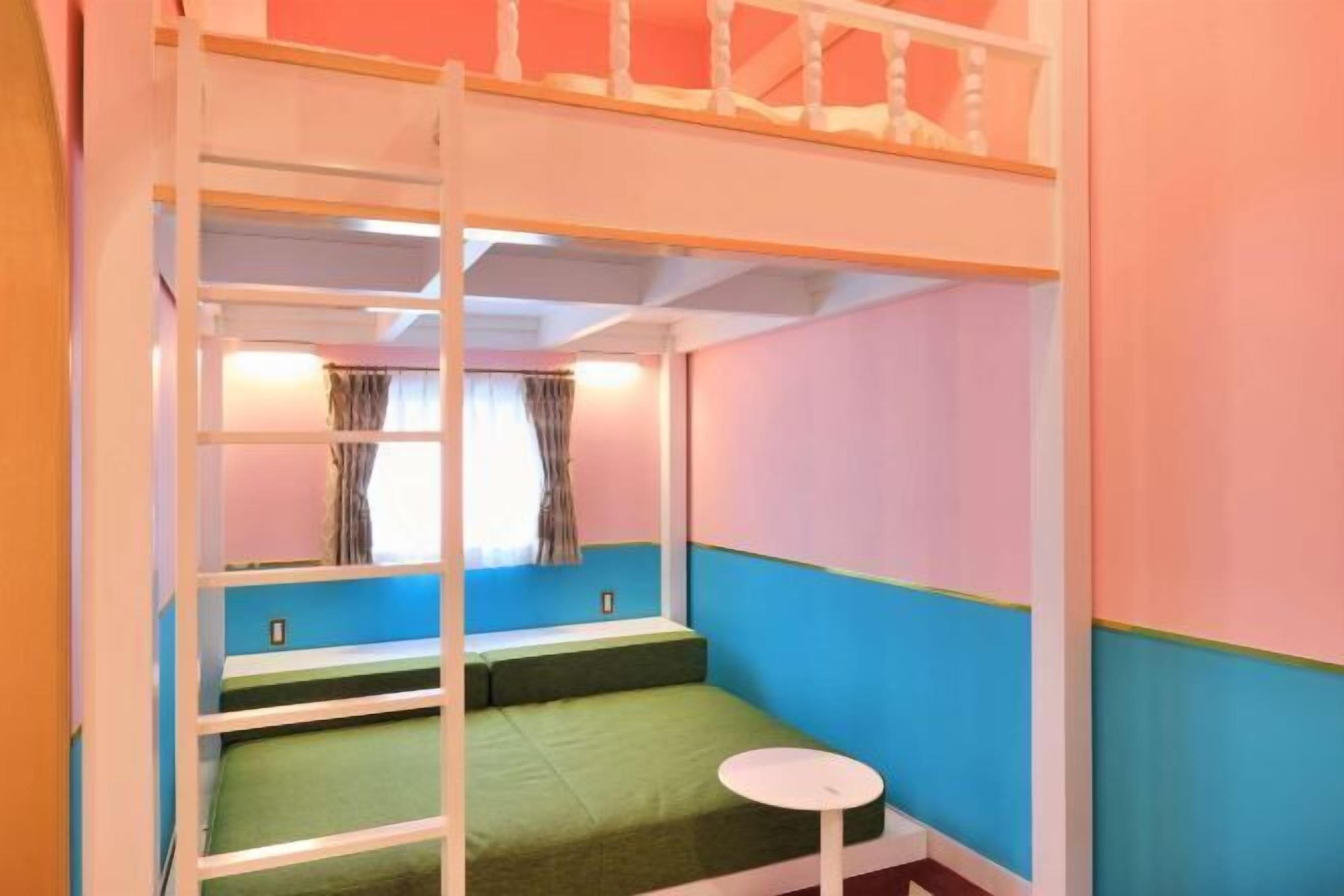 Bügeleisen/Bügelbrett, kostenloses WLAN