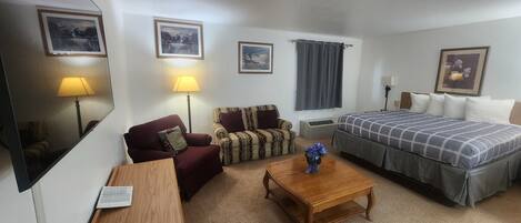 Suite Standar, pemandangan halaman | Meja kerja, kedap suara, Wi-Fi gratis, dan seprai linen