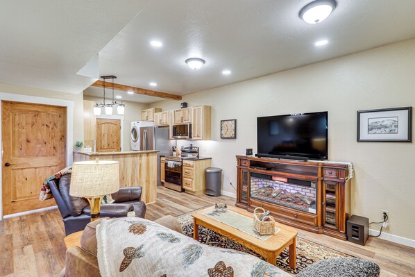 TV, fireplace, DVD player, video library