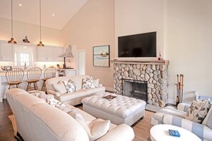 Smart-tv en een open haard