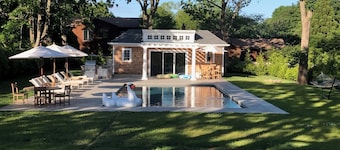 The Sandbox! Completely renovated in-town 3br, 2+ bath with pool & poolhouse.