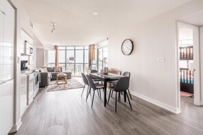 Dining - GLOBALSTAY. Elegant Downtown Condo with Balcony (Toronto/Canada)