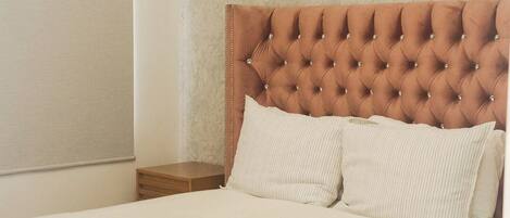 3 quartos, ferros/tábuas de passar roupa, Wi-Fi, roupa de cama