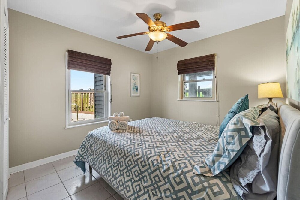 4bd 3ba House on the Beach with Incredible Views! Marineland Acres Vrbo