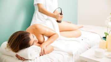 Couples treatment room(s), Turkish bath/hammam, body treatments