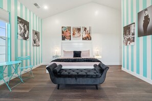 5 bedrooms, iron/ironing board, travel crib, free WiFi