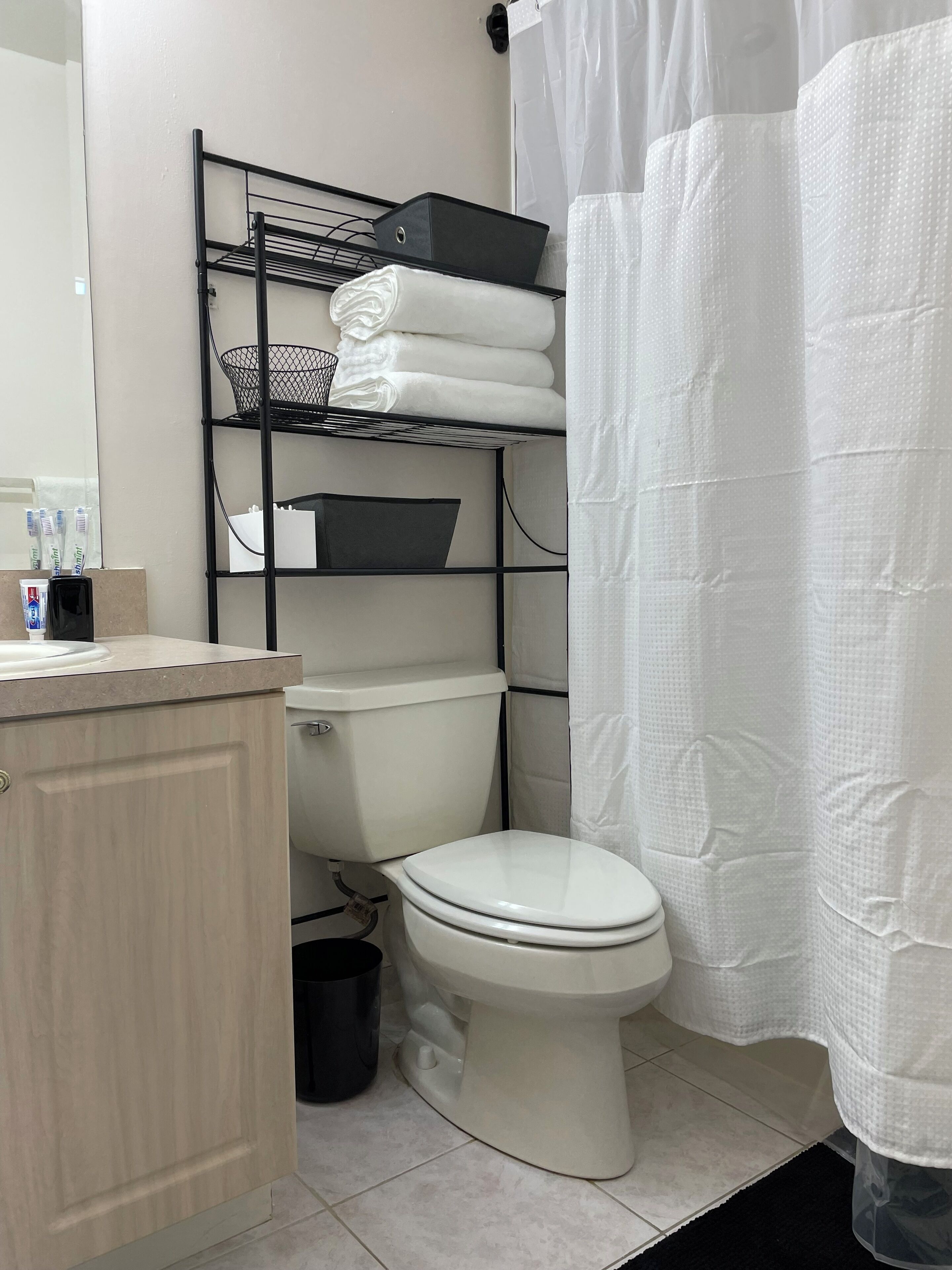 Håndklæder, Sæbe, Shampoo, Toiletpapir