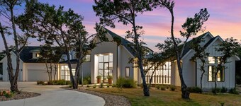 Luxe Farmhouse w/ Pool and Spa on 4 Acres