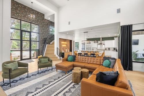 Luxe Farmhouse w/ Pool and Spa on 4 Acres