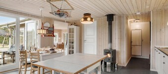 2 bedroom beautiful home in Hals