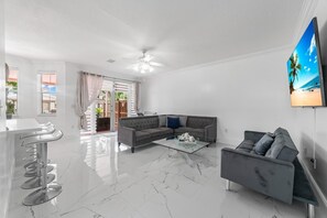 リビング エリア