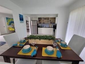 Dining - Sol Miami # 2 with free parking (Miami)