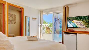 2 chambres, fer et planche à repasser, Wi-Fi gratuit, draps fournis