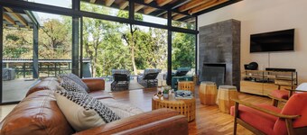 Casa Retiro With Pool and Garden