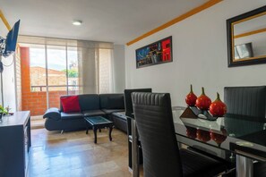 Classic Apartment, Balcony, City View - HOTEL CASA BLANCA (Medellín)
