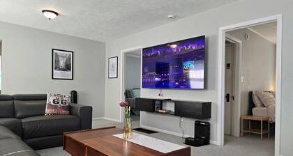 2041 W College St., Springfield, MO 65806, USA
