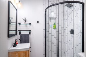 Towels - 2041 W College St., Springfield, MO 65806, USA (Springfield)