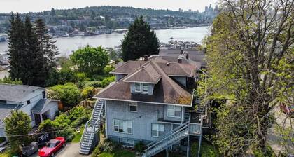 Cozy APT close to UW and Water