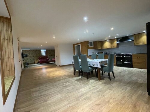 Three bedrooms Apartment sleep up to 9 people insch Aberdeenshire uk