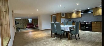 Three bedrooms Apartment sleep up to 9 people insch Aberdeenshire uk