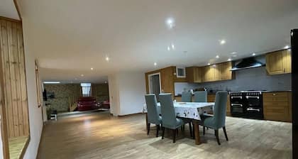 Three bedrooms Apartment sleep up to 9 people insch Aberdeenshire uk