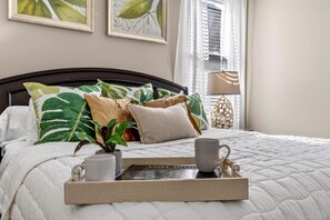 11 chambres, fer et planche à repasser, Wi-Fi, draps fournis