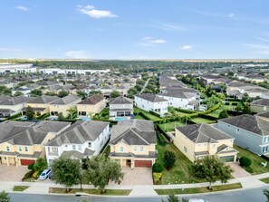 Exterior - 11BR Modern Villa • Star Wars • Pool • Near Disney (Kissimmee)